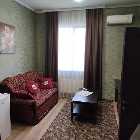 Mishel Plus Hotel Harkiv Exterior foto