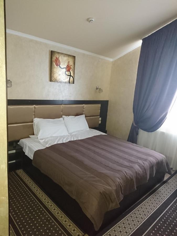 Mishel Plus Hotel Harkiv Exterior foto