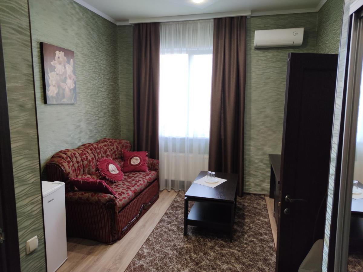 Mishel Plus Hotel Harkiv Exterior foto