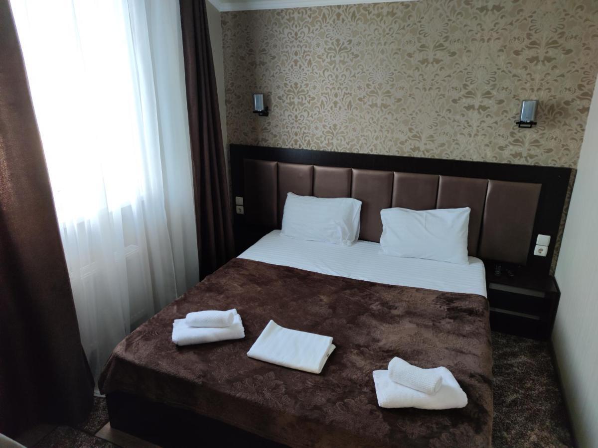Mishel Plus Hotel Harkiv Exterior foto